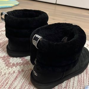 Black Ugg Boot